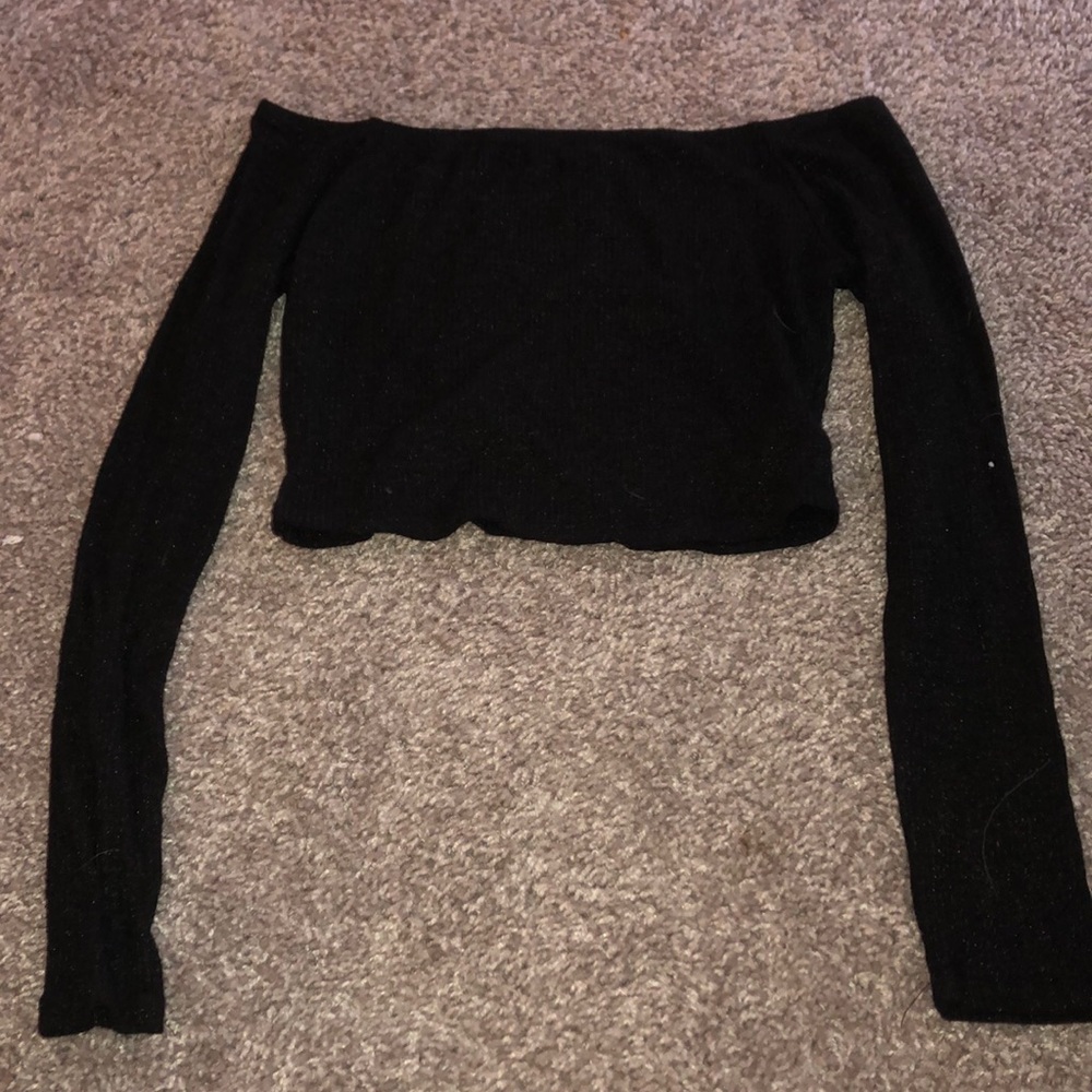 black crop top